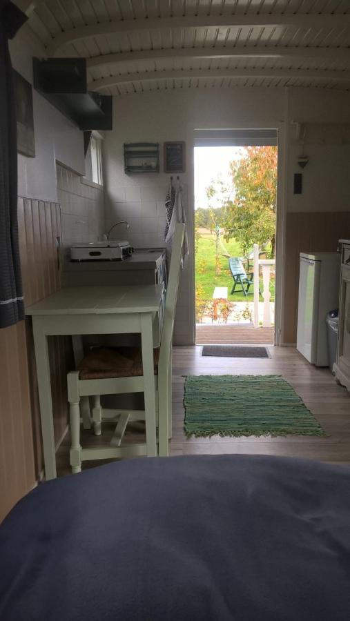 Pipowagen Elsebein Groningen Westerwolde Unieke Ligging Met Eigen Tuin En Vrij Uitzicht Over Veld Naar Natuurgebied Onstwedde Dış mekan fotoğraf