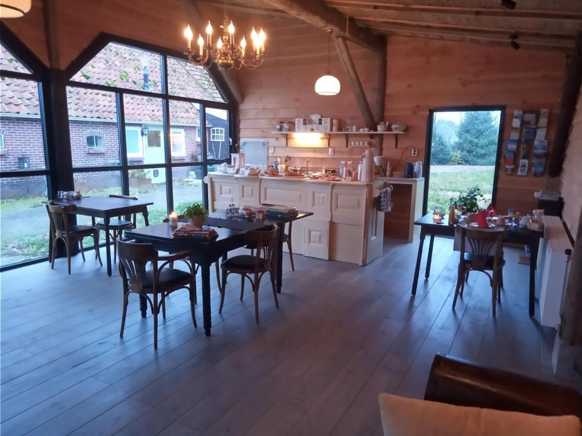 Pipowagen Elsebein Groningen Westerwolde Unieke Ligging Met Eigen Tuin En Vrij Uitzicht Over Veld Naar Natuurgebied Onstwedde Dış mekan fotoğraf