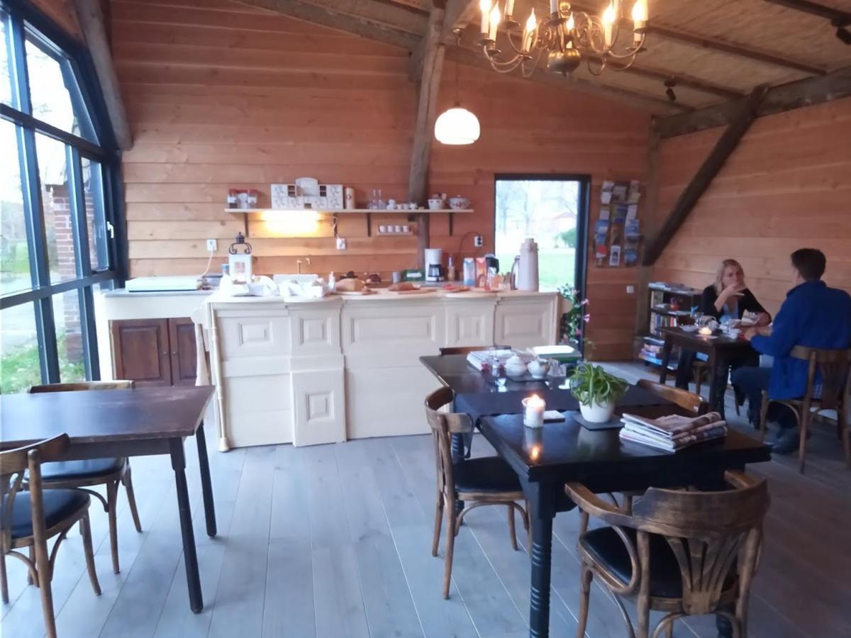 Pipowagen Elsebein Groningen Westerwolde Unieke Ligging Met Eigen Tuin En Vrij Uitzicht Over Veld Naar Natuurgebied Onstwedde Dış mekan fotoğraf